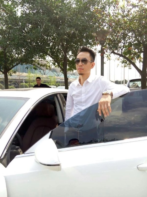 杨岳的第一张照片--新竹交友中心