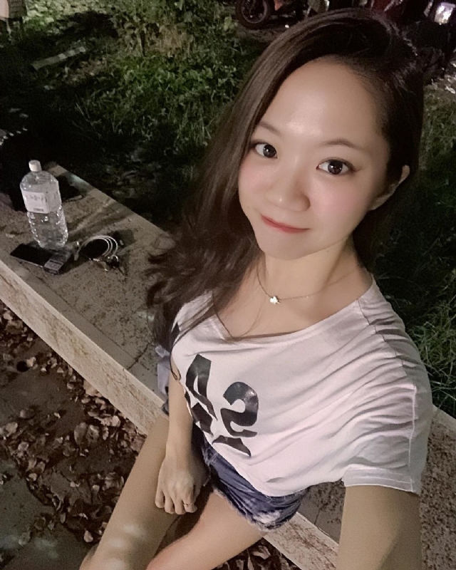 欣欣的第一张照片--新竹交友中心