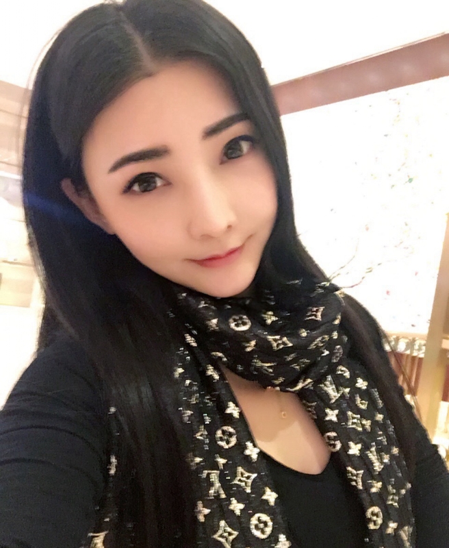 詩詩的第一张照片--新竹交友中心