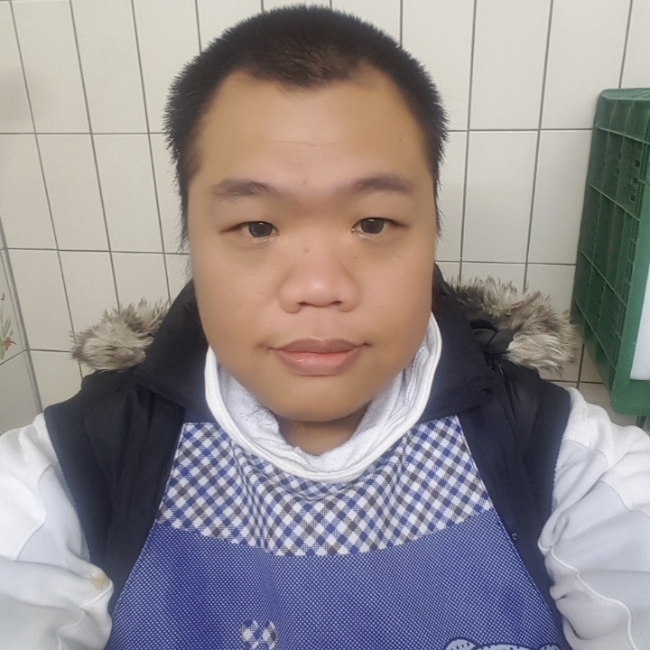黑熊的第一张照片--新竹交友中心