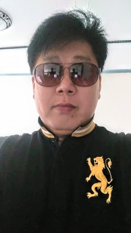 含笑半步癲的第一张照片--新竹交友中心