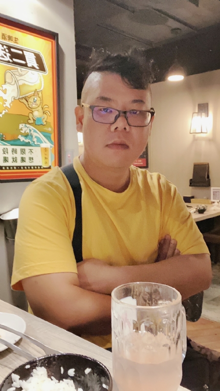 公爵的第一张照片--新竹交友中心